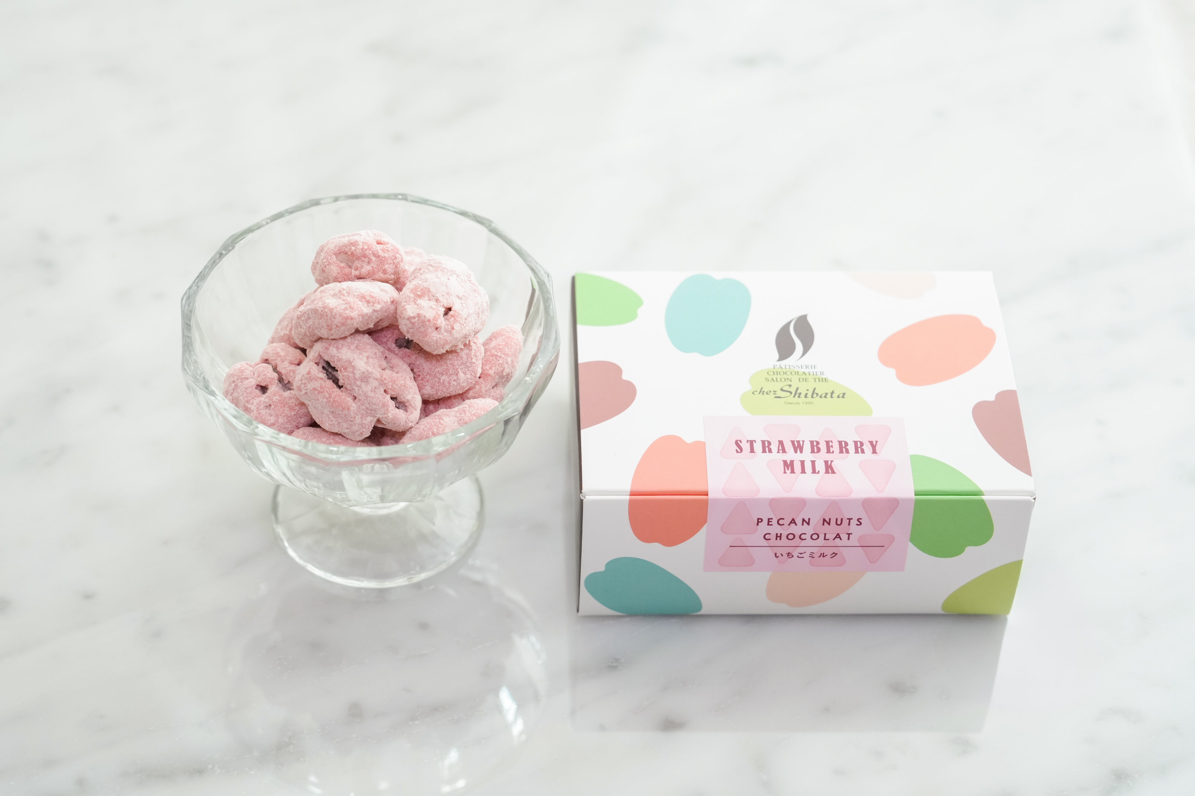 ぺカンナッツ(いちごミルク)