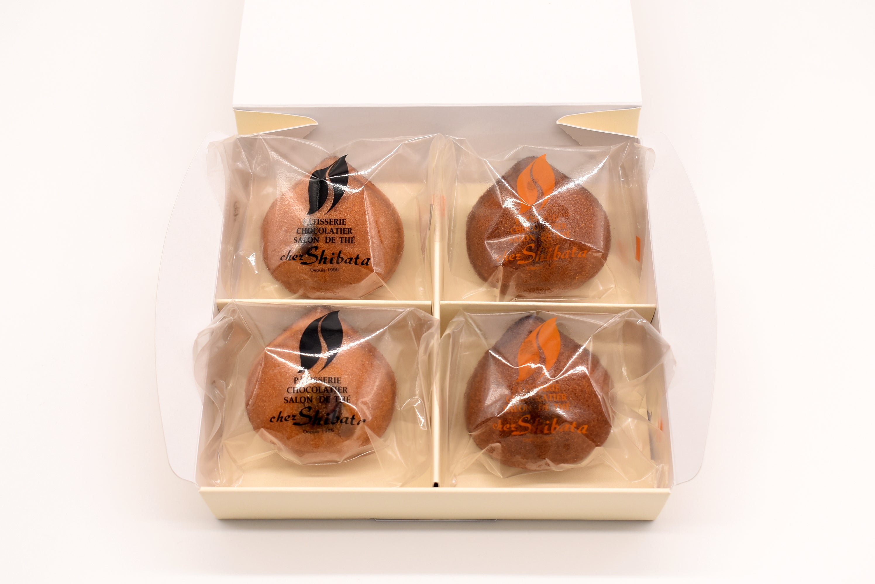 9月1日から販売開始　マロンケーキ