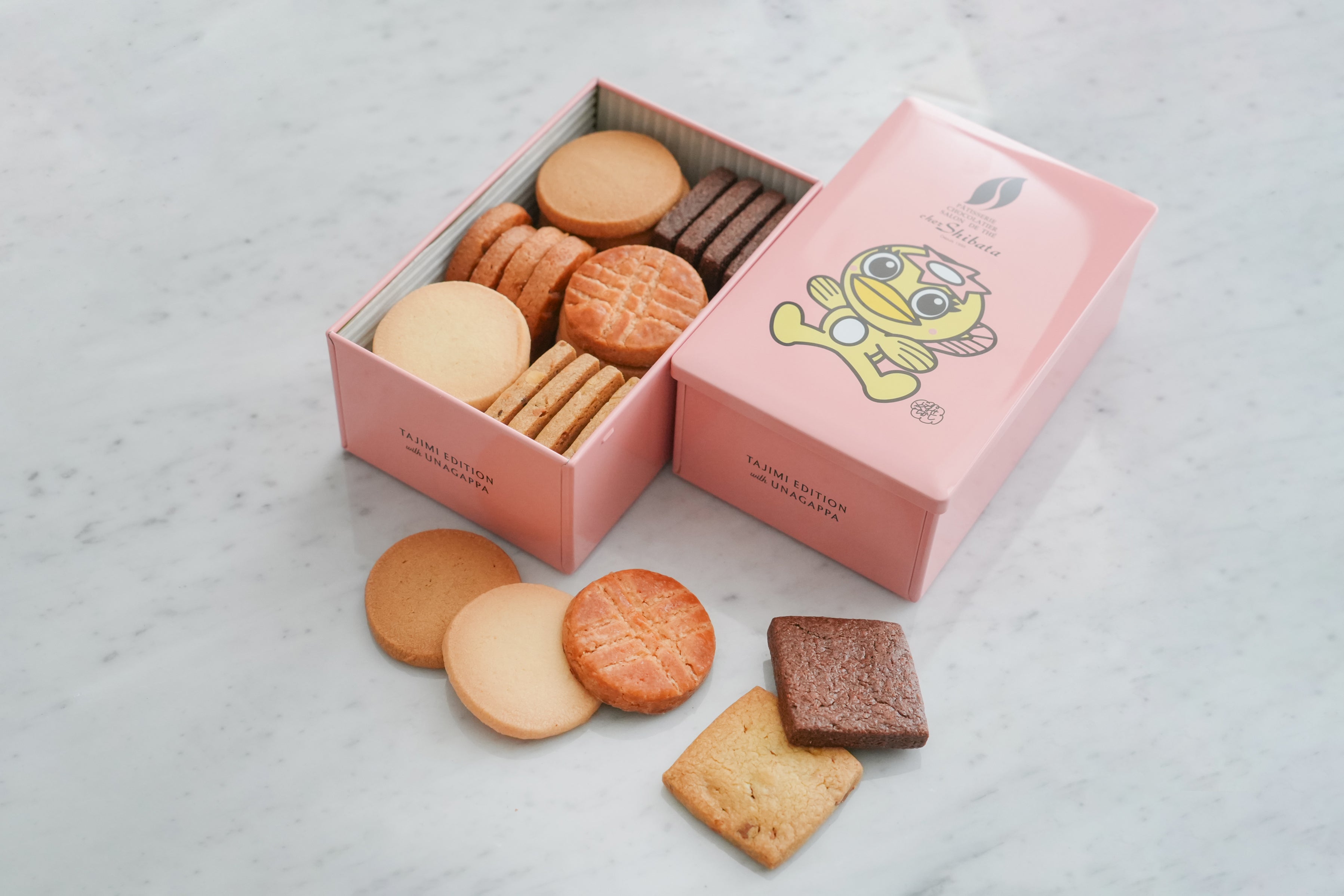 特価販売　うながっぱクッキー缶